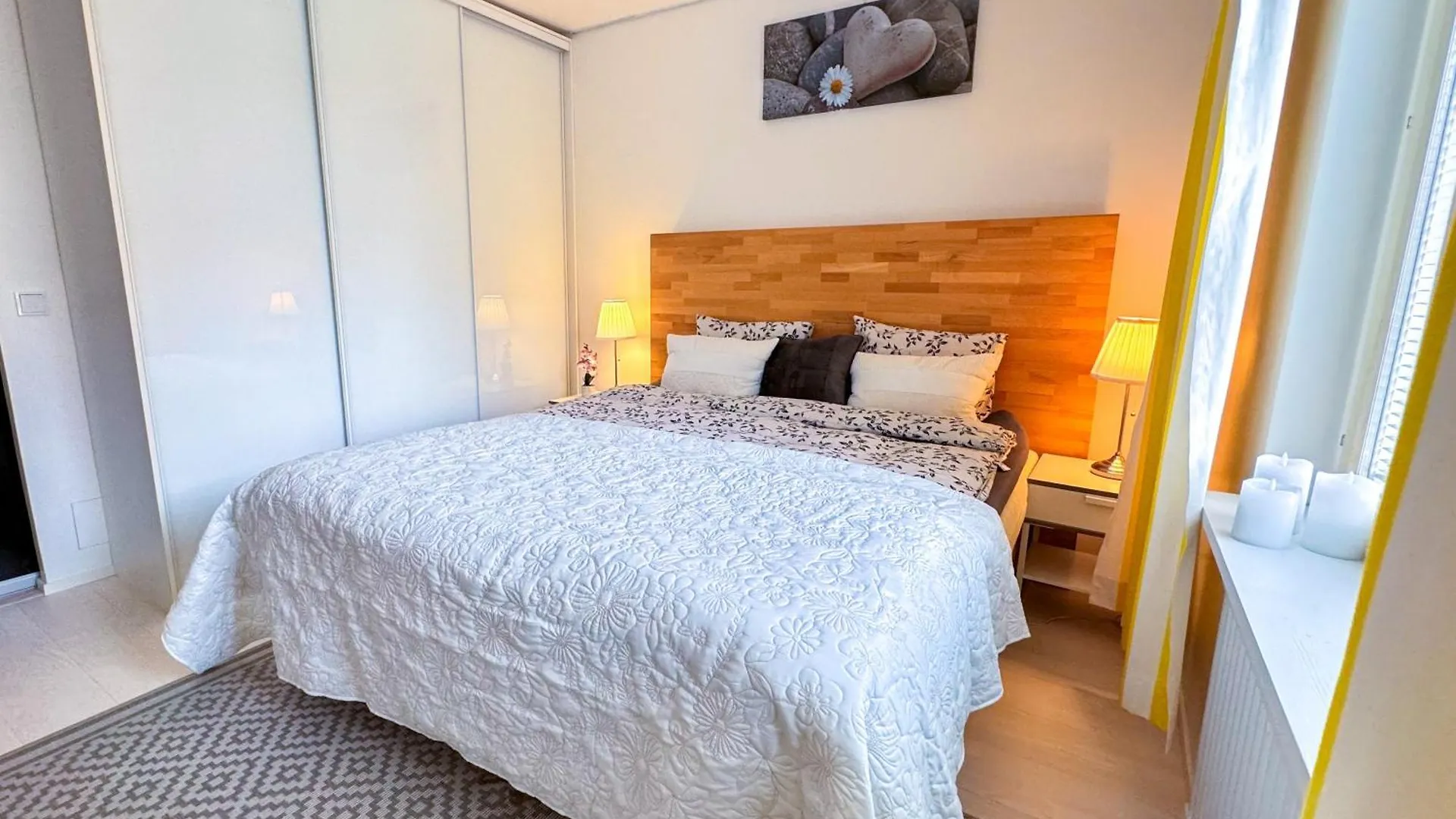 Apartment Vibrant Helsinki Stay 5 Min To Design District Finland